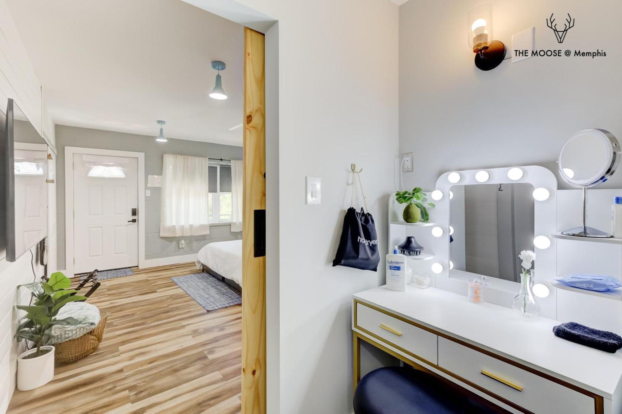 The Moose #11 - Luxe Modern Loft With King Bed, Free Parking & Wi-Fi Lägenhet Memphis Exteriör bild
